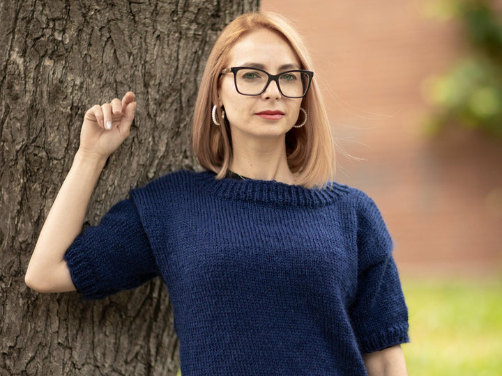 Short-Sleeve Mohair Sweater – Hand-Knitted Cropped Fluffy Pullover T1074
