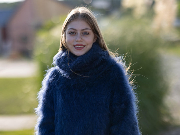 Hand-Knitted Navy Blue Mohair Sweater – Extra-Long 55 cm Turtleneck Fluffy Fuzzy Jumper T1253