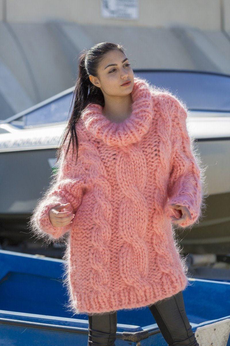10-Strand Chunky Cable Knit Mohair Sweater – Hand-Knitted Pink Pullover T569