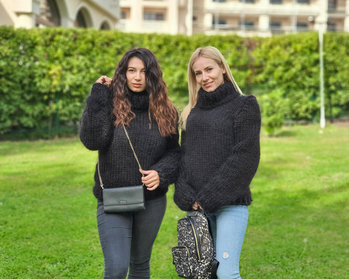 6-Strand Mega Thick Mohair Sweater – Hand-Knitted Fuzzy Unisex Black Pullover T894