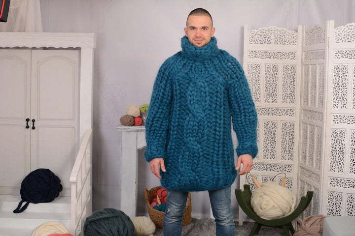25-Strand Thick Mohair Sweater – Hand-Knitted Blue Chunky Cable Knit Jumper T699W