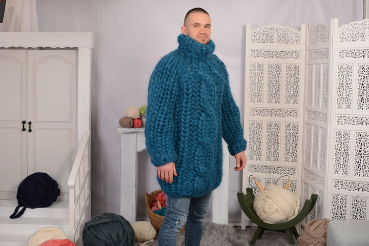 25-Strand Thick Mohair Sweater – Hand-Knitted Blue Chunky Cable Knit Jumper T699W