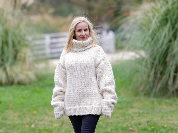 16 strands Alpaca and wool mix sweater , Hand knitted Cream extra chunky jumper T1098