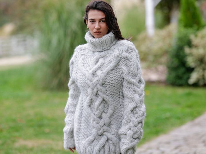 15-Strand Alpaca and Merino Wool Sweater, Fluffy Warm Pullover T1130