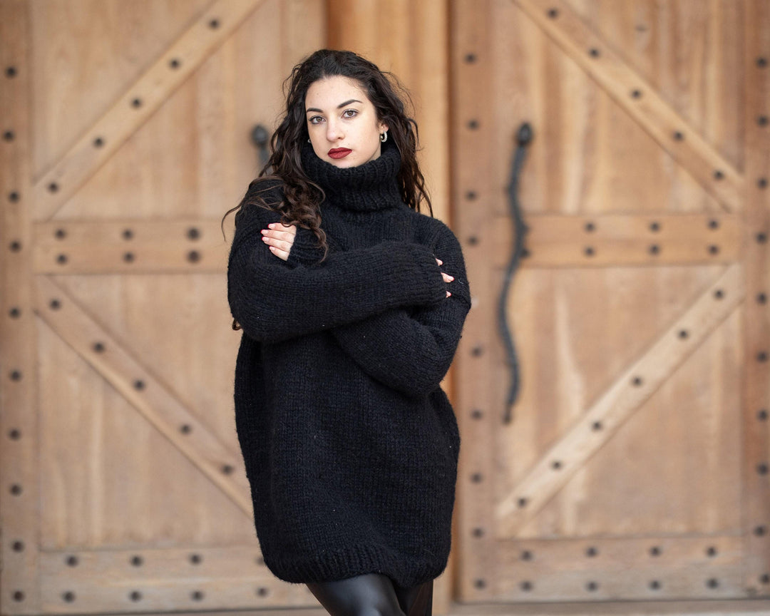 18-Strand Alpaca Sweater, Hand Knitted Soft Fluffy Chunky Warm Jumper, Cozy Winter Pullover T1351