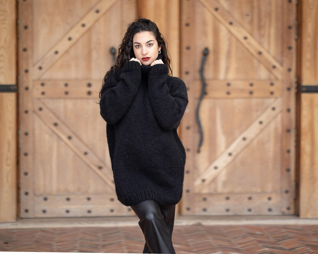 18-Strand Alpaca Sweater, Hand Knitted Soft Fluffy Chunky Warm Jumper, Cozy Winter Pullover T1351