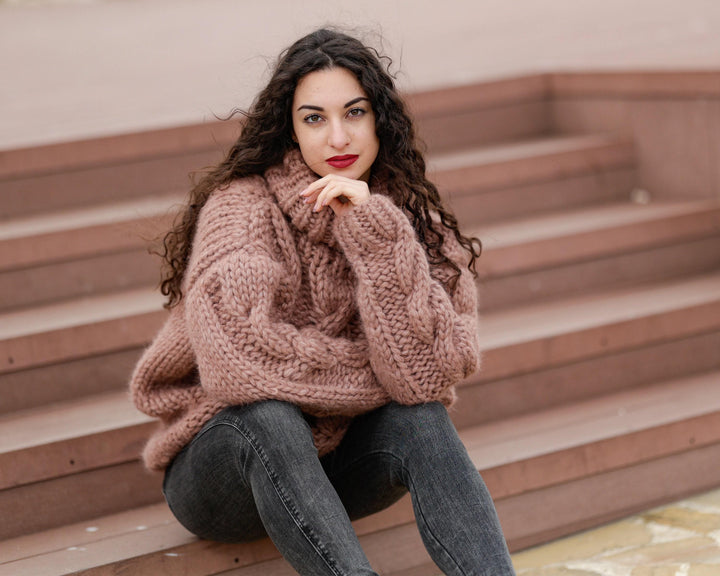 25-Strand Baby Alpaca and Merino Wool Sweater, Hand Knitted Soft Chunky Knit Jumper T1390