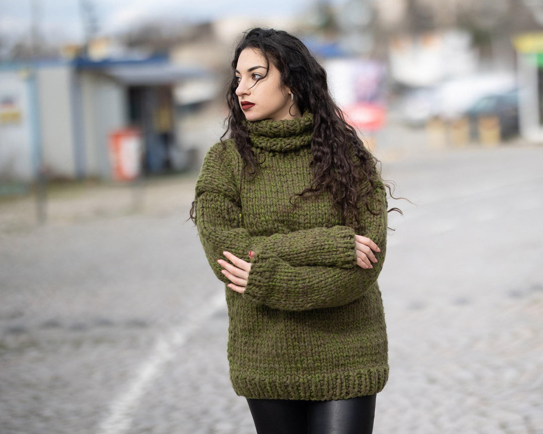 10-Strand Italian Baby Alpaca and Wool Sweater, Hand Knitted Thick Warm Jumper T1355
