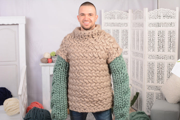 3–4 kg Chunky Knit Sweater for Men – Hand-Knitted Oversized Merino Wool Jumper T715M