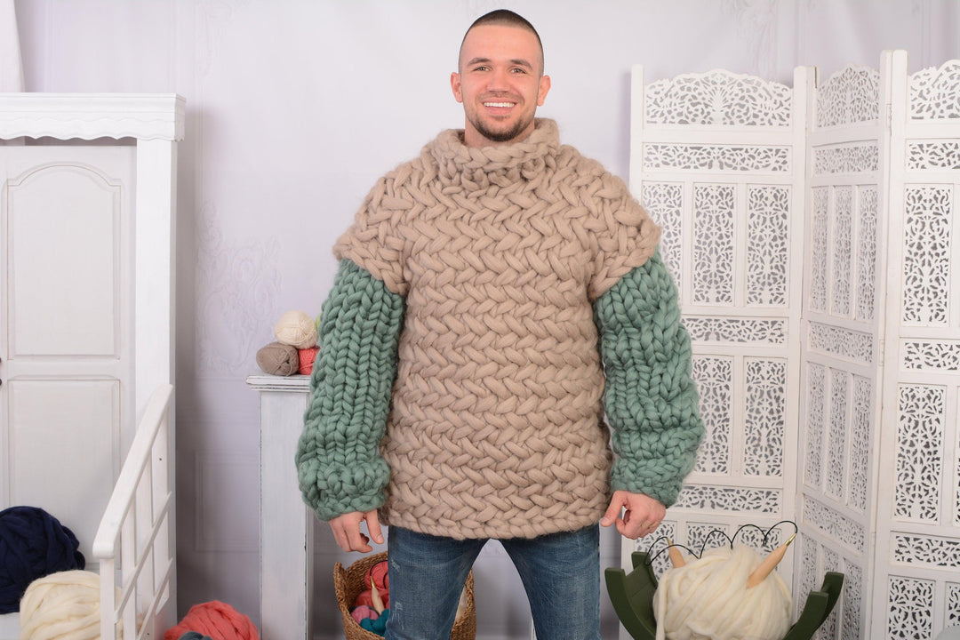 3–4 kg Chunky Knit Sweater for Men – Hand-Knitted Oversized Merino Wool Jumper T715M