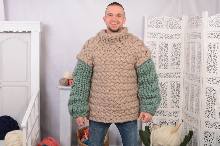 3–4 kg Chunky Knit Sweater for Men – Hand-Knitted Oversized Merino Wool Jumper T715M