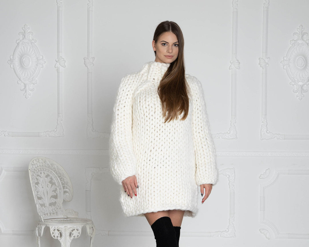 2.5 kg Cream Merino Wool Sweater – Huge Super Chunky Hand-Knitted Marshmallow Pullover T620WM