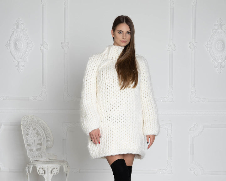 2.5 kg Cream Merino Wool Sweater – Huge Super Chunky Hand-Knitted Marshmallow Pullover T620WM
