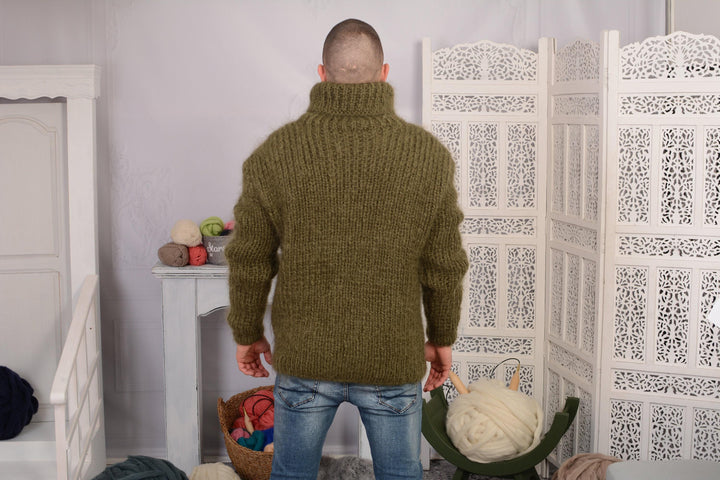 Hand-Knitted Olive Green Mohair Sweater – Chunky Cozy Turtleneck Pull T697AM