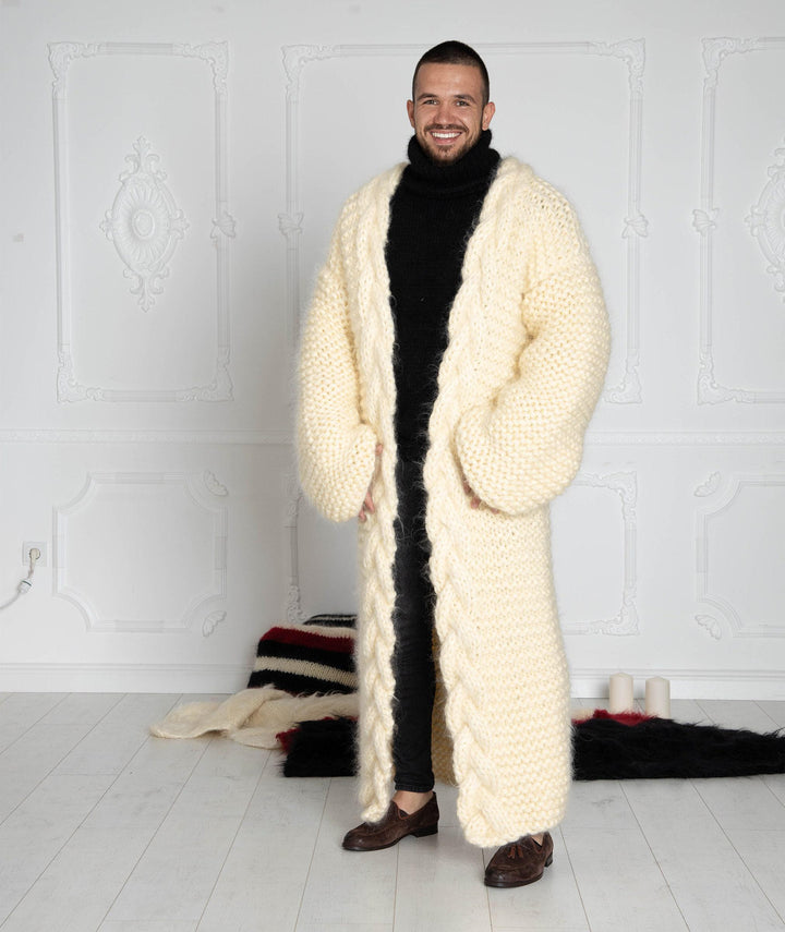 Long Cream Mohair Cardigan – Oversized Hand-Knitted Chunky Knit Jacket T639M