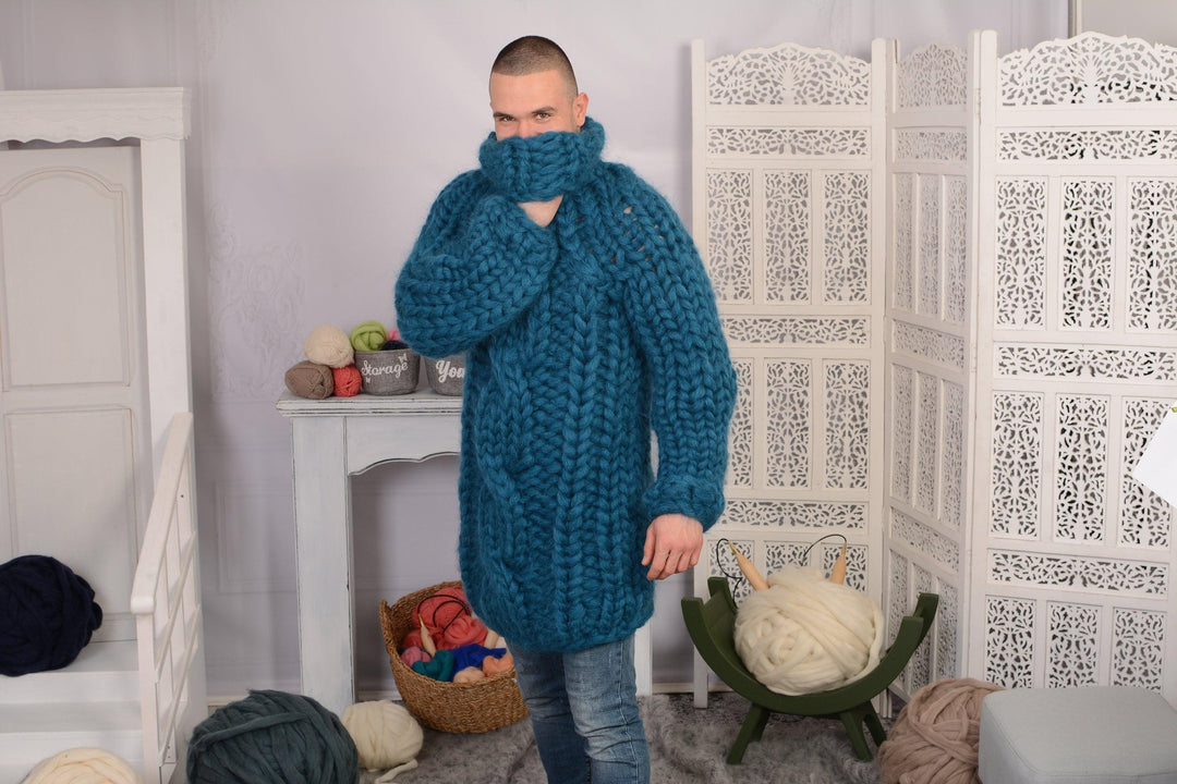 25-Strand Thick Mohair Sweater – Hand-Knitted Blue Chunky Cable Knit Jumper T699M
