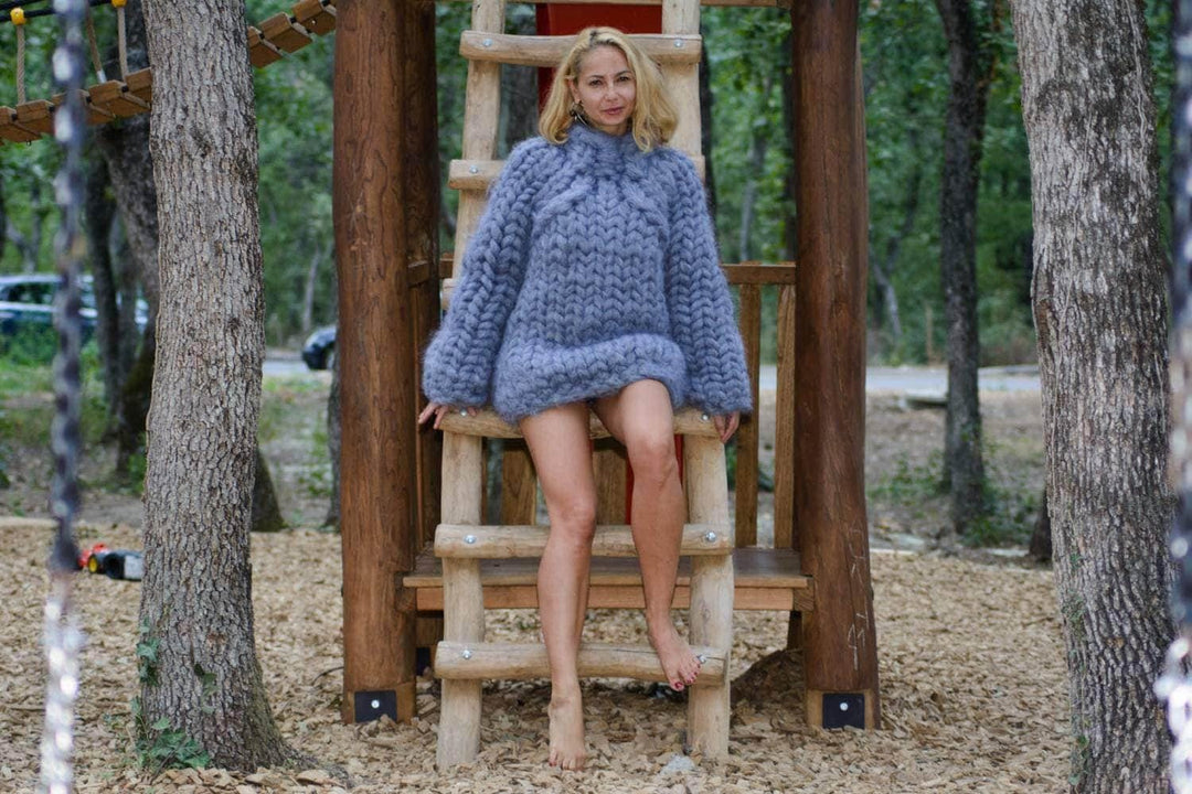 Fluffy 40-Strand Mohair Sweater – Extra Thick Hand-Knitted Gray Pullover T880M