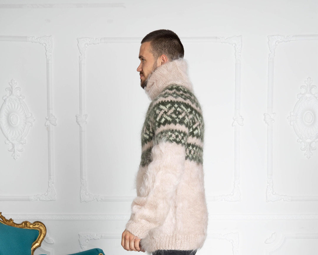 Hand-Knitted Beige Mohair Sweater – Fluffy Icelandic Norwegian Style Men’s Jumper T647M