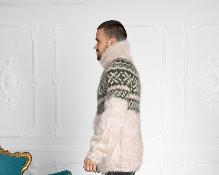 Hand-Knitted Beige Mohair Sweater – Fluffy Icelandic Norwegian Style Men’s Jumper T647M