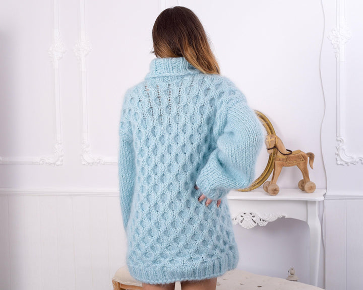 Chunky Fluffy Mohair Sweater – Blue Hand-Knit Unisex Turtleneck Pullover T840M