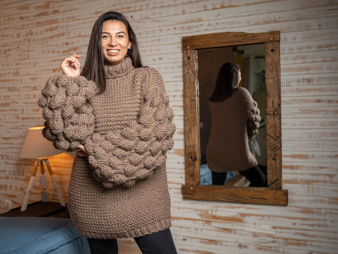 Thick Wool Sweater – Hand-Knitted Pullover with Bubble Sleeves T1103