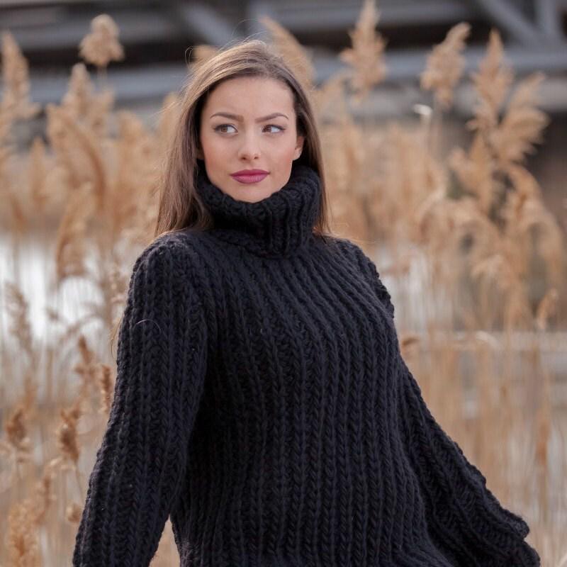 Wool Sweater Black, Hand Knitted 100% Wool Pullover T440