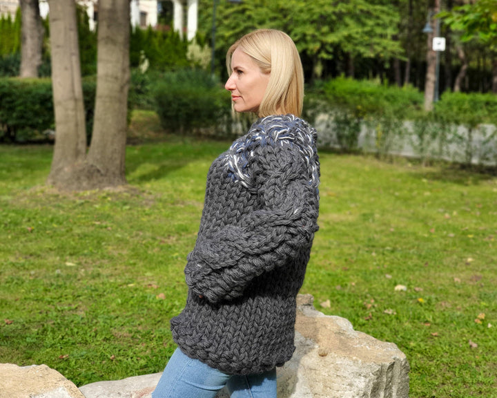 10-Strand Chunky Cable Knit Sweater – Hand-Knitted Wool Blend Pullover with Cables T900