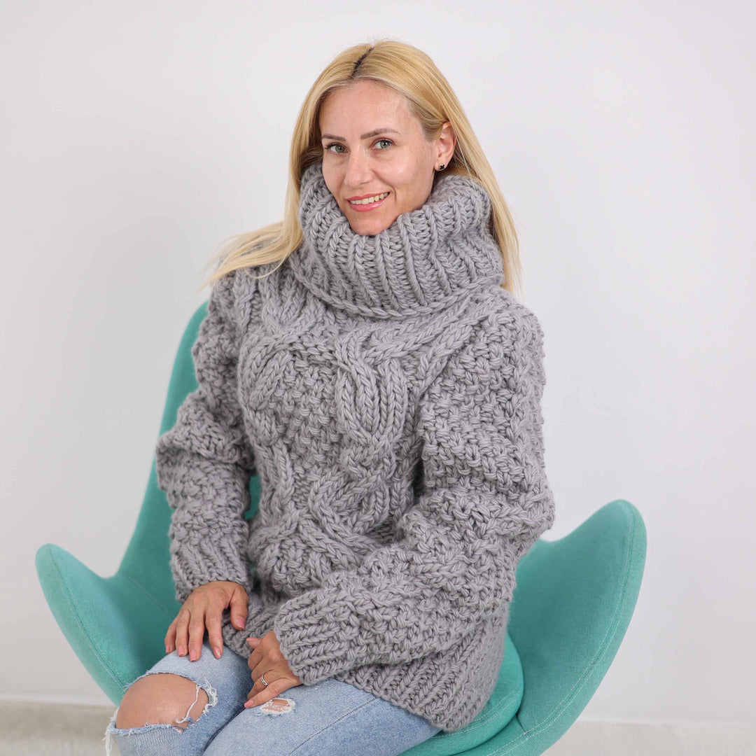 Gray Chunky Cable Knit Sweater – Hand-Knitted Wool Pullover with Extra-High 50 cm Turtleneck T1877
