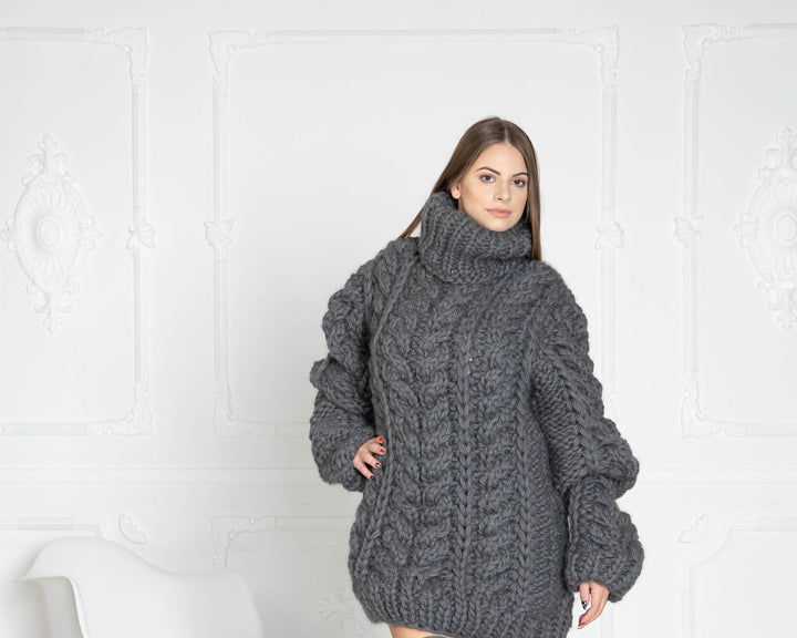 5-Strand Gray Wool Sweater – Hand-Knitted Chunky Cable Oversized Pullover T635W