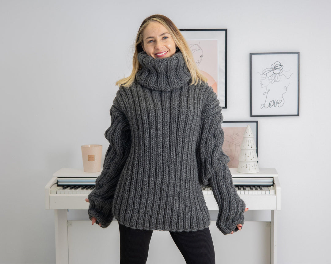 Wool Sweater Gray Ribbed Knit, Hand Knitted 100% Wool Pullover T1312