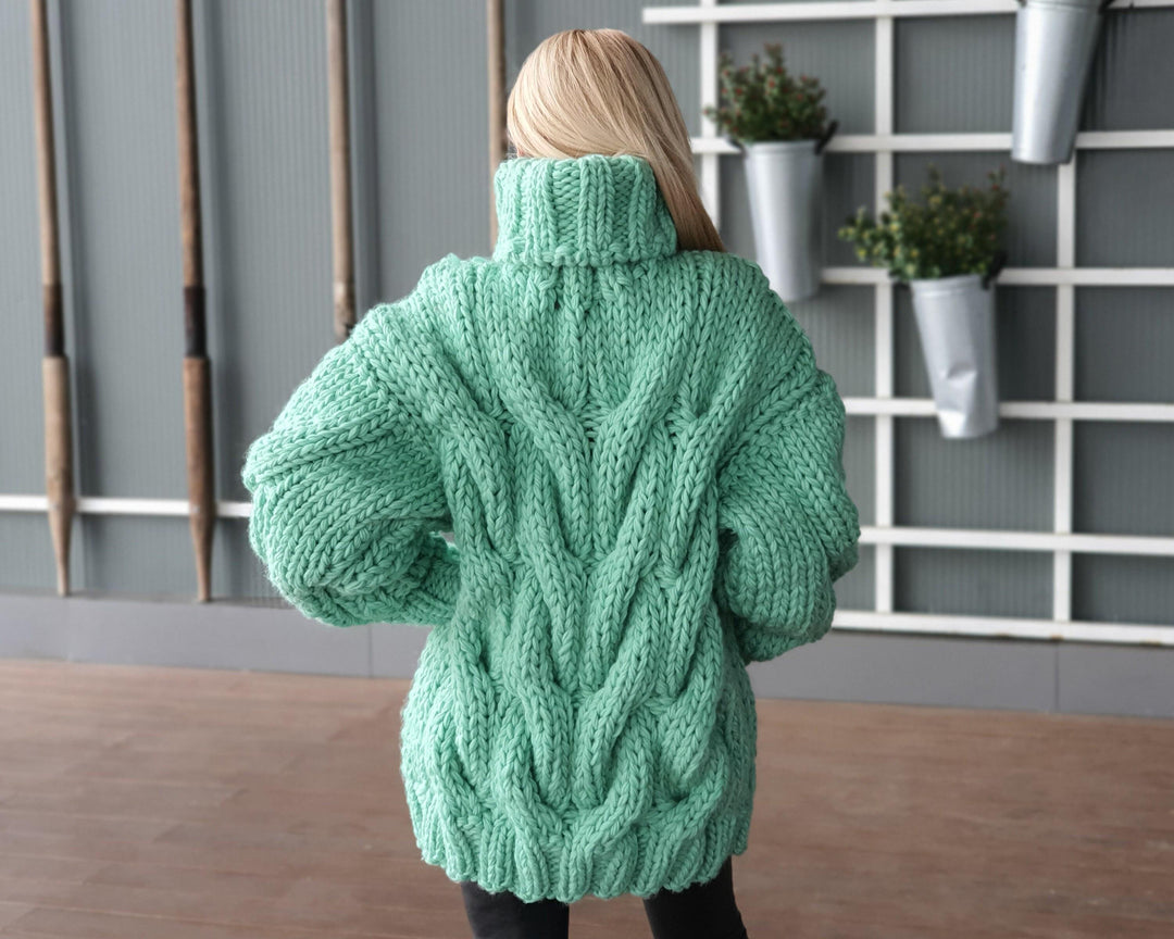 5-Strand Thick Wool Sweater – Hand-Knitted Chunky Cable Oversized Pullover T939