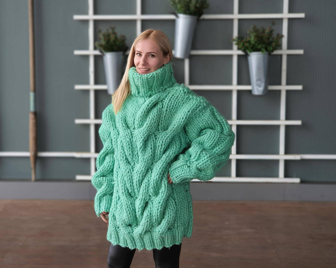 5-Strand Thick Wool Sweater – Hand-Knitted Chunky Cable Oversized Pullover T939