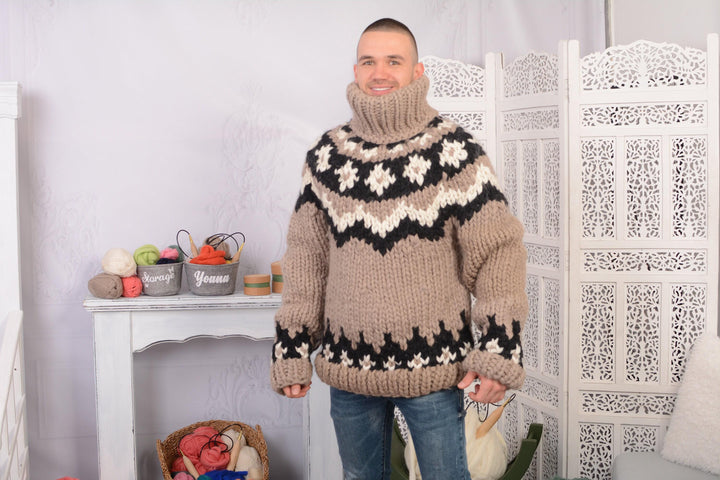 Super Chunky Nordic Wool Sweater – Hand-Knitted Thick Icelandic Pullover T729M