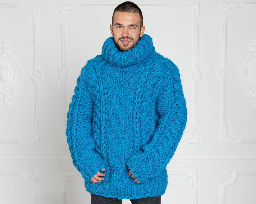 Chunky Blue Wool Sweater – 5-Strand Thick Hand-Knitted Woolen Jumper T627M