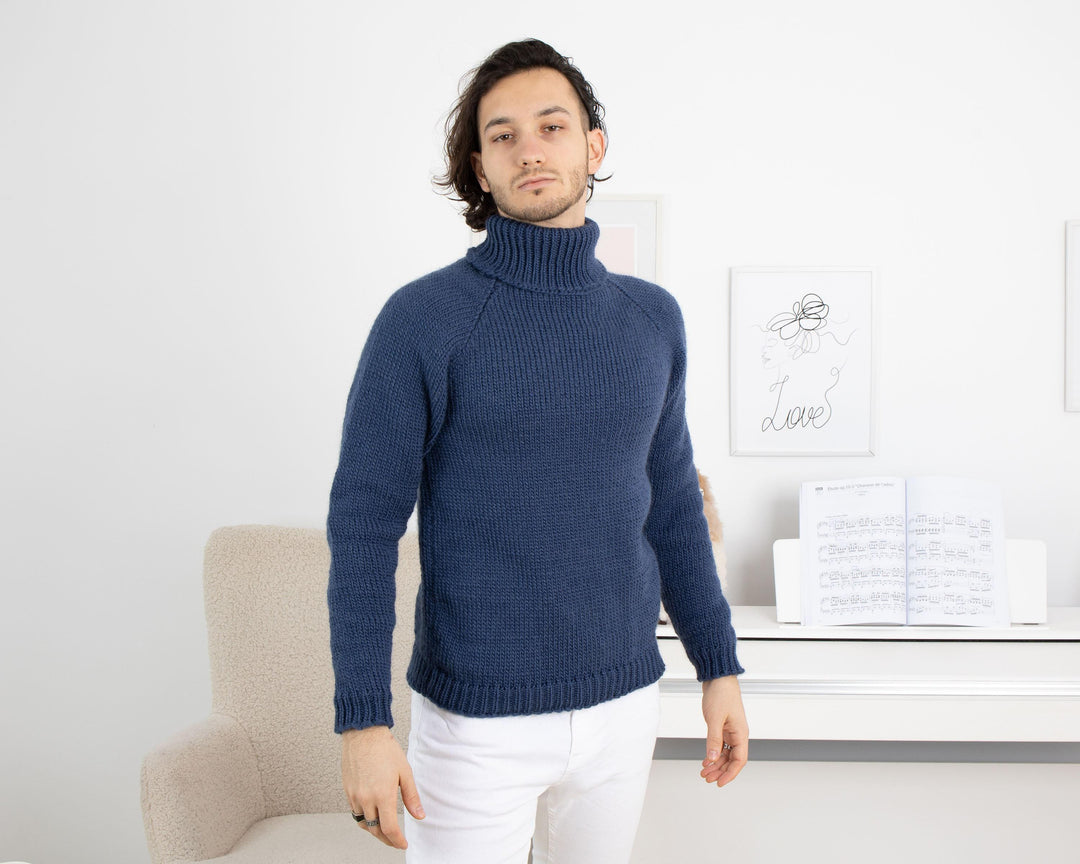 Blue Soft wool sweater, Hand knitted pullover made in 100 % wool T1321