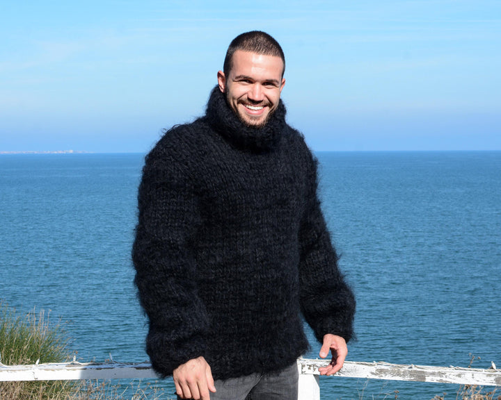 Black Mohair and Wool Mix Sweater – Chunky Hand-Knitted Turtleneck Pullover T674M