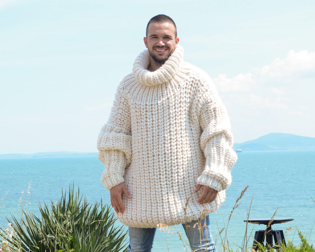 3 kg Oversized Wool Sweater – Thick Hand-Knitted Cream Fisherman Rib Jumper T786M