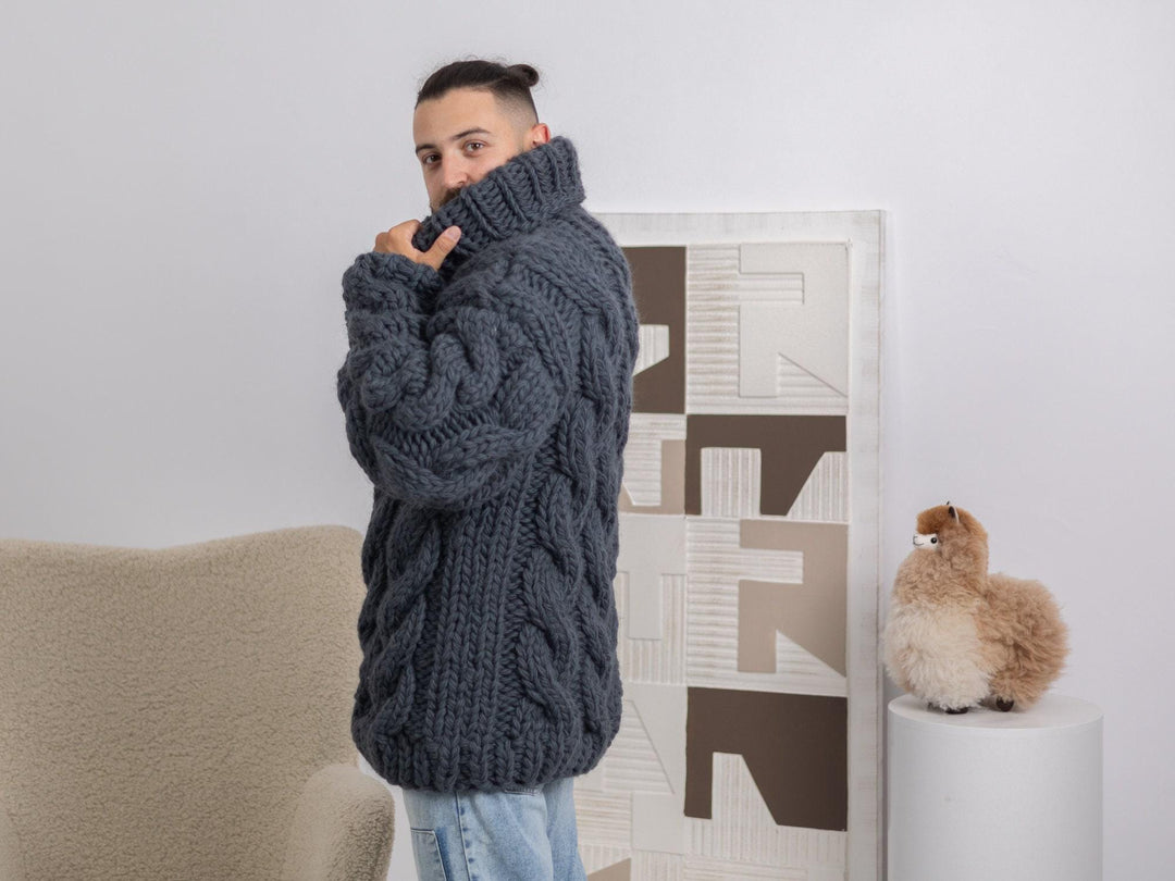 5-Strand Gray Men’s Wool Sweater – Chunky Hand-Knitted Cable Knit Pullover T1667