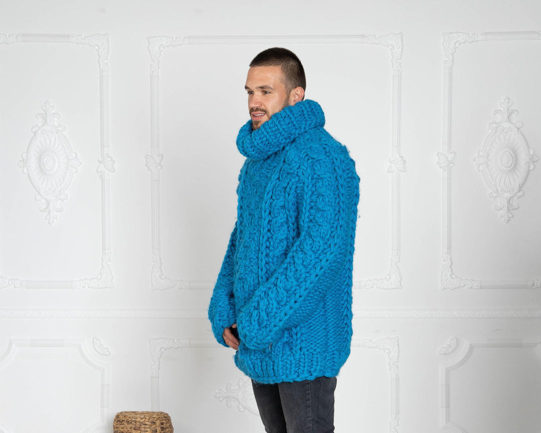 Chunky Blue Wool Sweater – 5-Strand Thick Hand-Knitted Woolen Jumper T627M