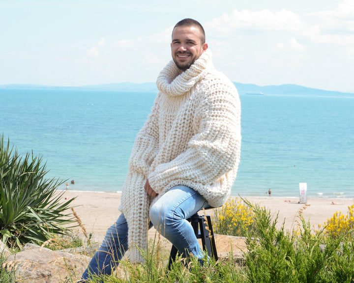3 kg Oversized Wool Sweater – Thick Hand-Knitted Cream Fisherman Rib Jumper T786M