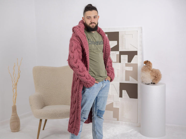 Hand-Knitted Pink Wool Cardigan – Men’s Cable Knit Pullover T1687