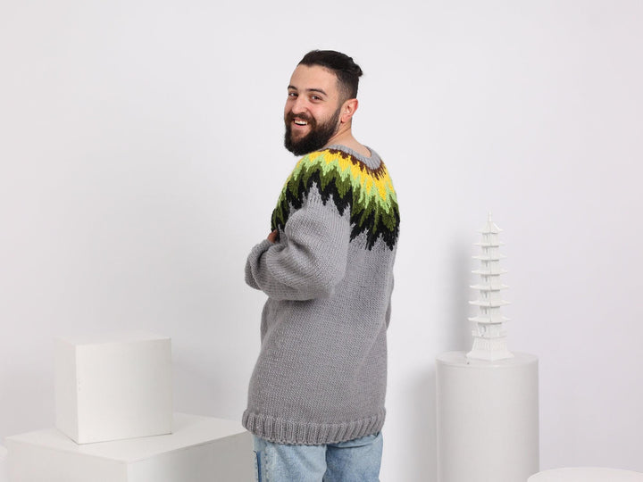 Gray Icelandic Style Sweater – Hand-Knitted Men’s Lopi Wool Pullover T1632