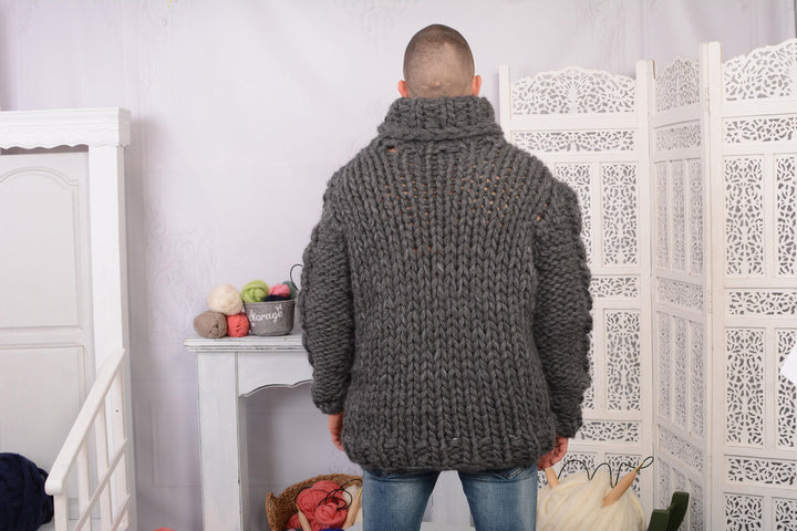 Chunky Gray Wool Sweater – 8-Strand Hand-Knitted Plain Woolen Jumper T706AM