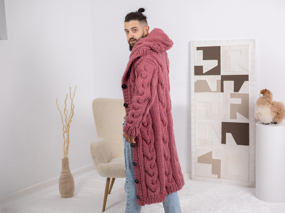 Hand-Knitted Pink Wool Cardigan – Men’s Cable Knit Pullover T1687