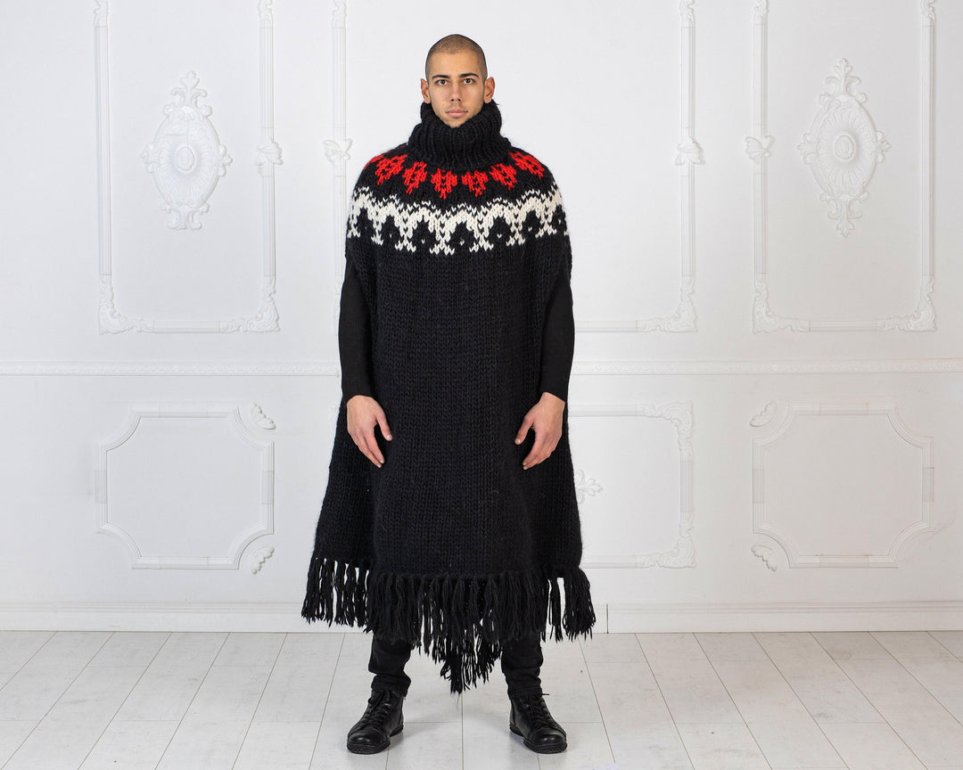 Black Wool Poncho – Oversized Icelandic Pattern Chunky Knit Body Cover T975M