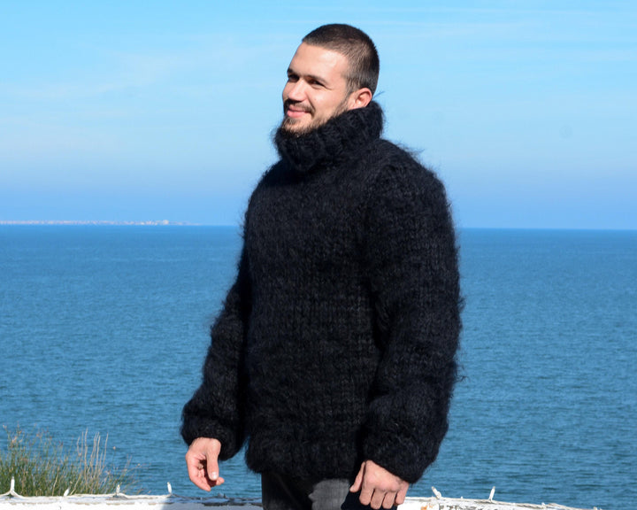 Black Mohair and Wool Mix Sweater – Chunky Hand-Knitted Turtleneck Pullover T674M