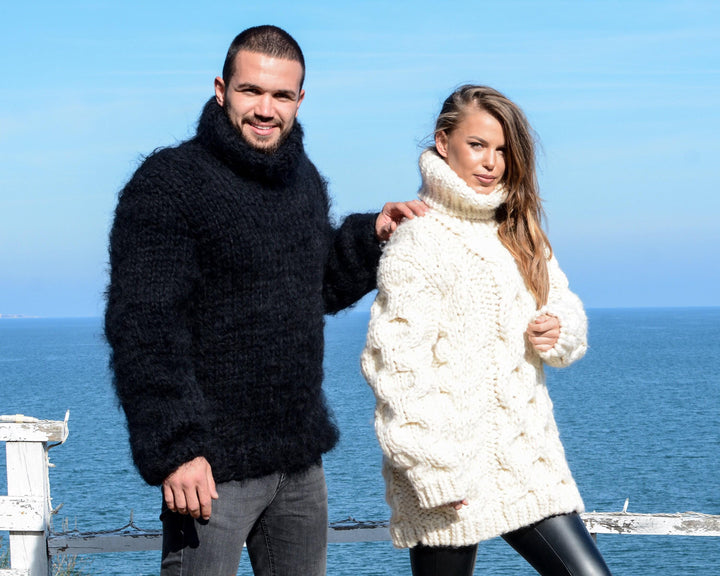 Black Mohair and Wool Mix Sweater – Chunky Hand-Knitted Turtleneck Pullover T674M
