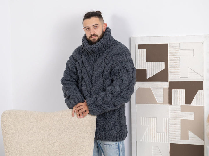 5-Strand Gray Men’s Wool Sweater – Chunky Hand-Knitted Cable Knit Pullover T1667