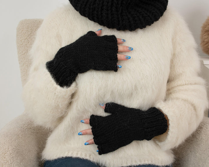 Woolen Mittens – Hand-Knitted Itchy Wool Fingerless Winter Gloves T1346