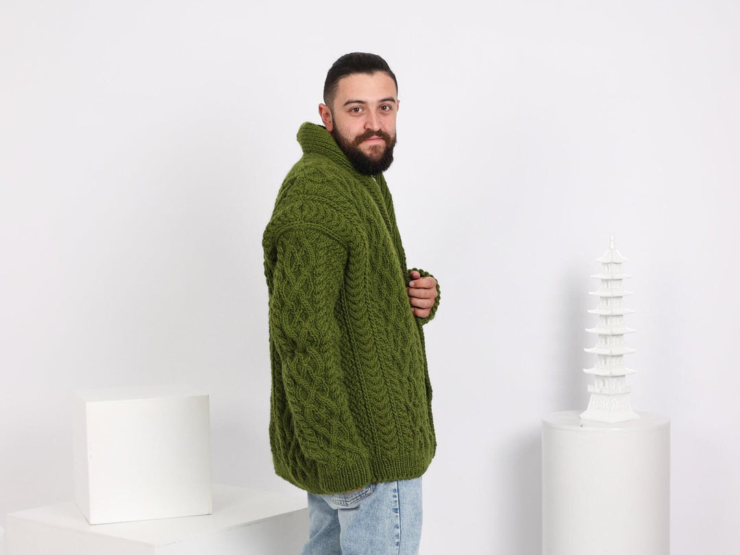 Green Men’s Cardigan – Hand-Knitted 100% Wool Chunky Knit Jacket T1645